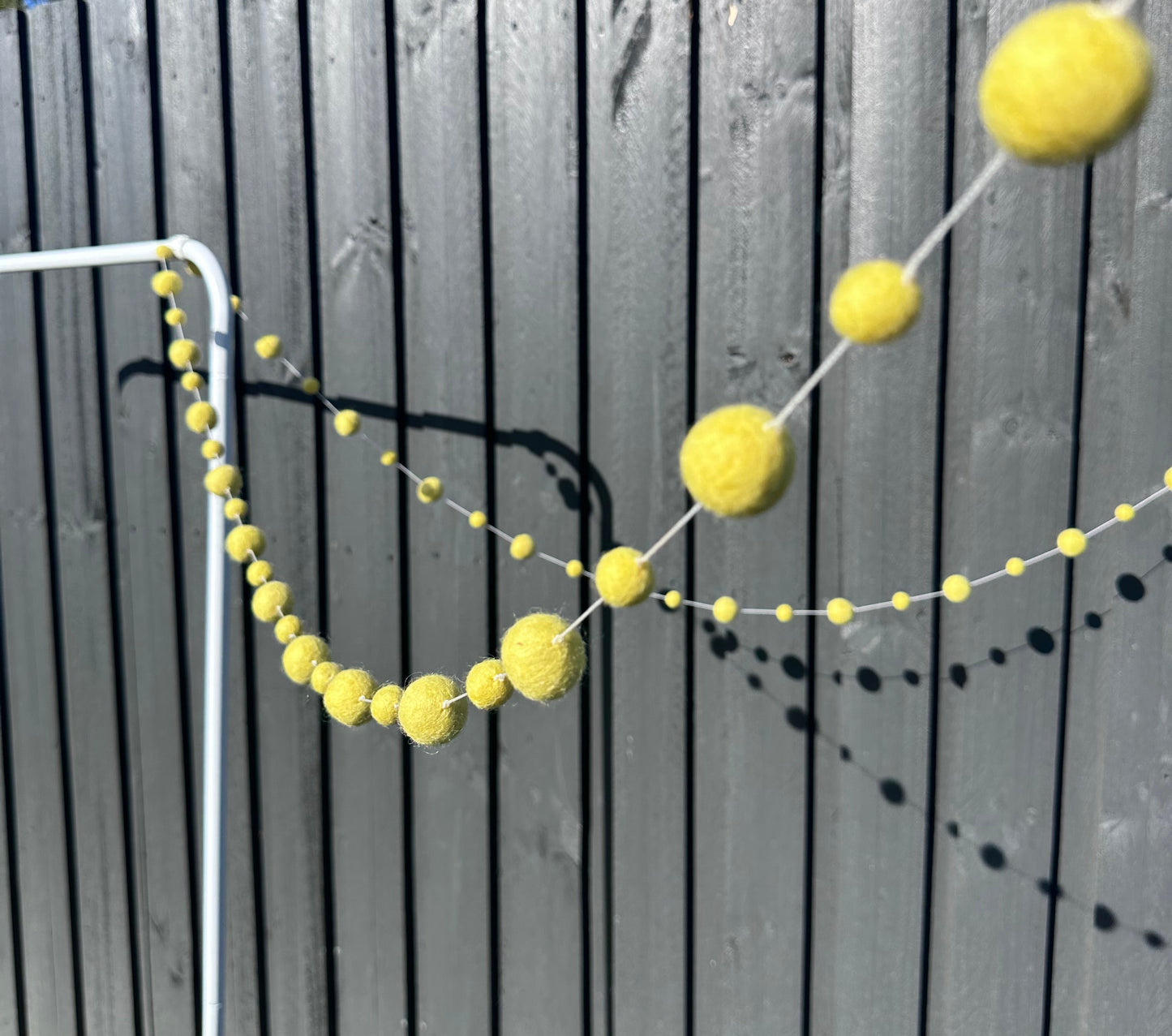 Felt Ball Garland 285cm – Lime & Yellow