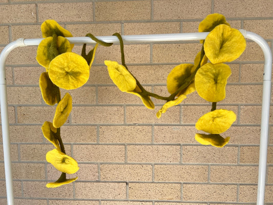 Blooming Felt Flower Garland