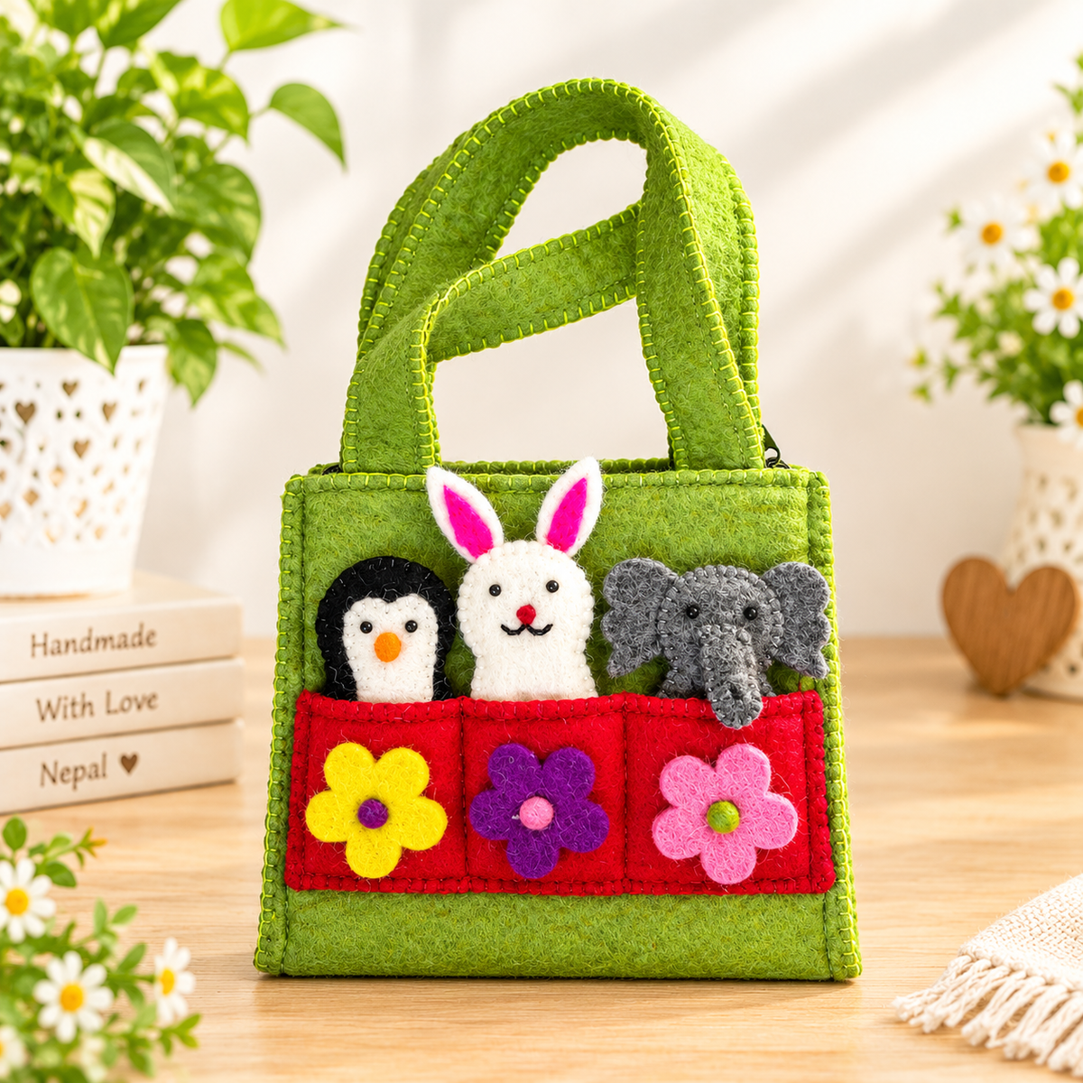 Felt Puppet Play Bag – 3 Removable Finger Puppets