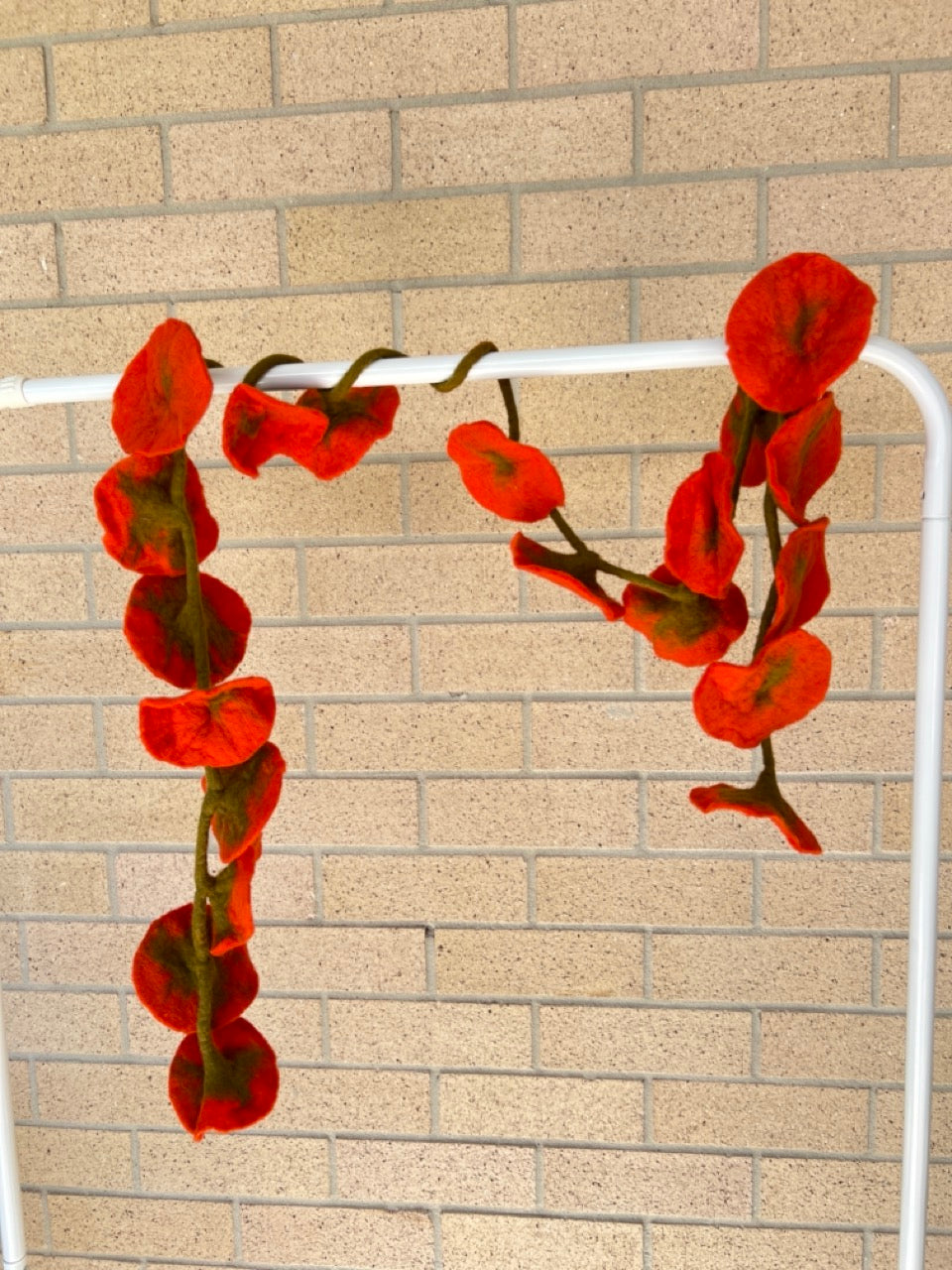 Blooming Felt Flower Garland