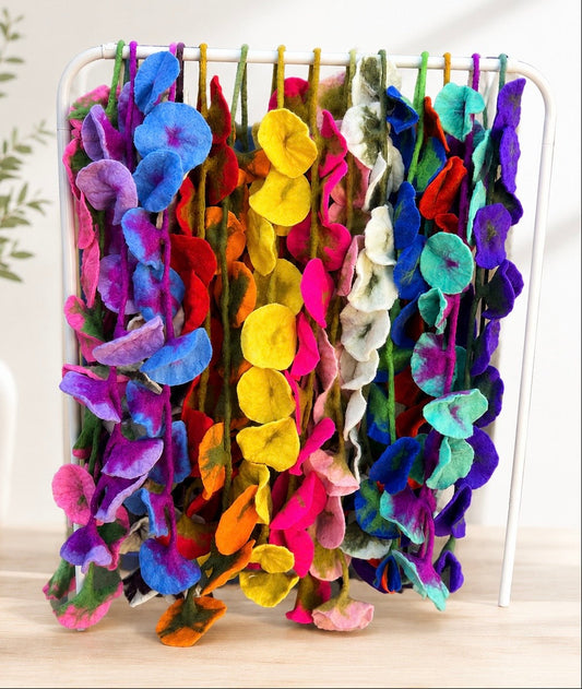 Blooming Felt Flower Garland