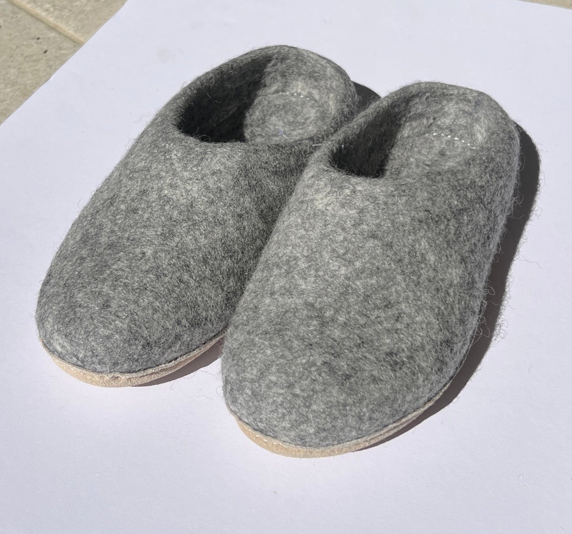 Light Grey Felt Wool Slippers