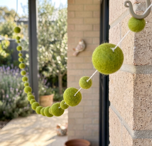 Felt Ball Garland 285cm – Lime & Yellow